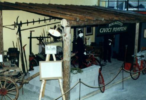 Particolare_dell'interno_del_Museo_di_Mese_dei_Vigili_del_Fuoco_28