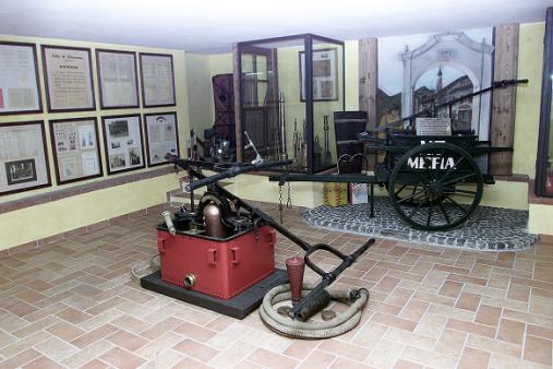 Particolare_dell'interno_del_Museo_di_Mese_dei_Vigili_del_Fuoco_24
