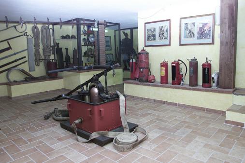 Particolare_dell'interno_del_Museo_di_Mese_dei_Vigili_del_Fuoco_22