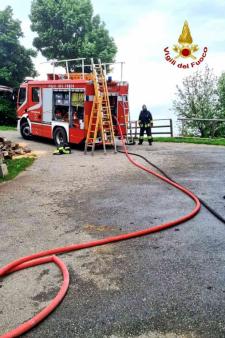 Incendio tetto all'Alpe Previano - Varallo