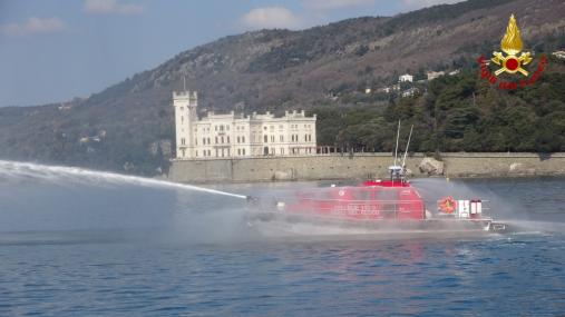 Nuova motobarca VF assegnata al Nucleo Nautico di Trieste