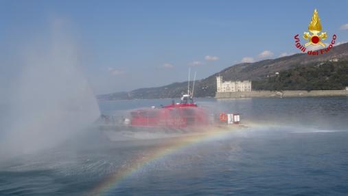 Nuova motobarca VF assegnata al Nucleo Nautico di Trieste