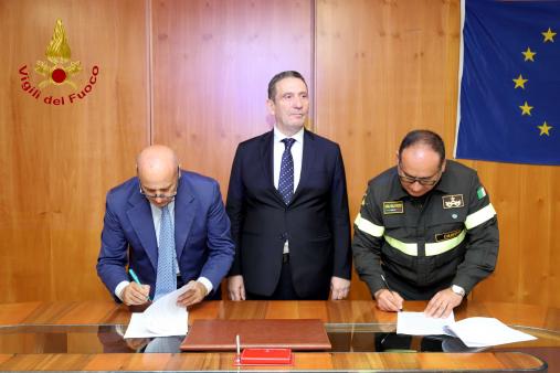 Convenzione Vigili del Fuoco ed A.S.L. Caserta per lotta contro Imenotteri