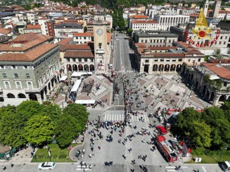 2 giugno, festa della Repubblica. Il saggio professionale dei Vigili del fuoco di Bergamo