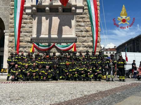 2 giugno, festa della Repubblica. Il saggio professionale dei Vigili del fuoco di Bergamo