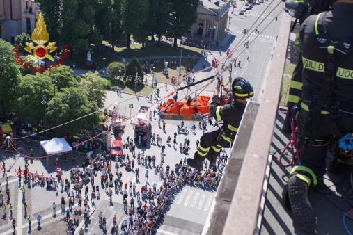 2 giugno, festa della Repubblica. Il saggio professionale dei Vigili del fuoco di Bergamo