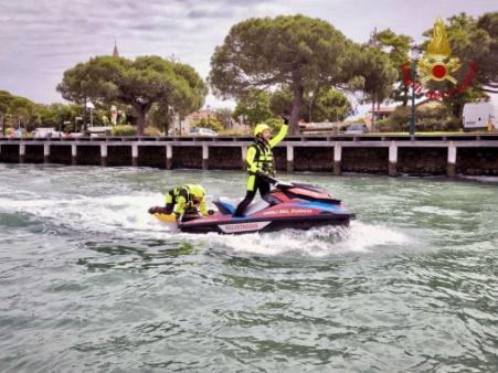 Venezia, concluso il corso moto d'acqua per 15 vigili del fuoco