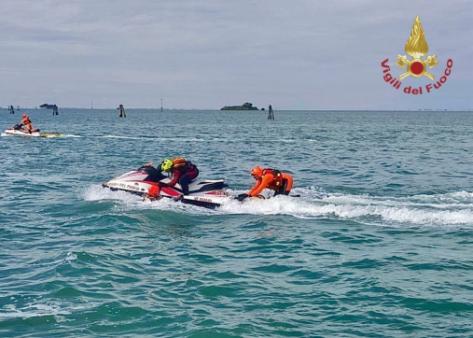 Venezia, concluso il corso moto d'acqua per 15 vigili del fuoco