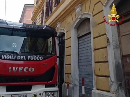 Incendio in un appartamento a Trieste