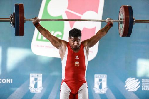 Salvatore Esposito si conferma campione italiano assoluto di pesistica