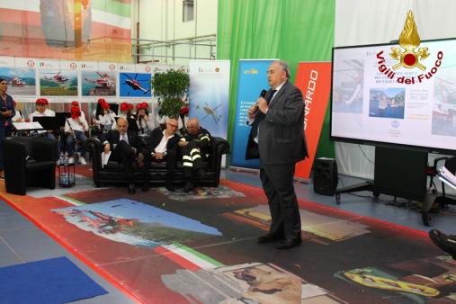 Celebrazioni per il 70° della componente aerea dei Vigili del fuoco