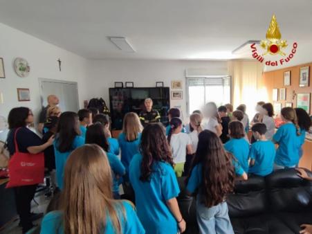 "Judokando alla Sicurezza": i ragazzi degl istituti scolastici di Livorno a lezione dai Vigili del fuoco