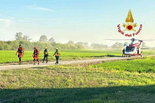 Ricerca persona a Pezzana, in azione elicottero Drago 141, cinofili e Nucleo SAPR