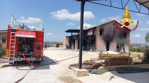 Incendio di un'abitazione a Corridonia