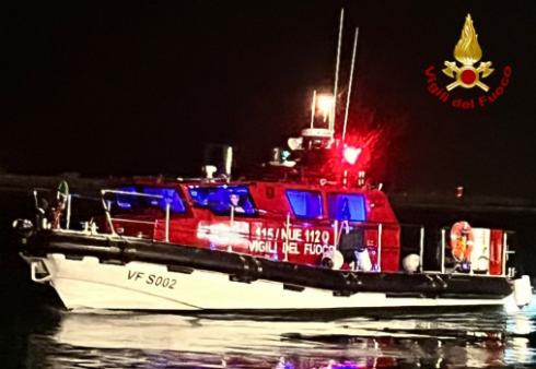 Soccorso uomo caduto in mare a Trieste