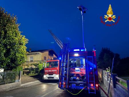 Abitazione in fiamme a Zugliano