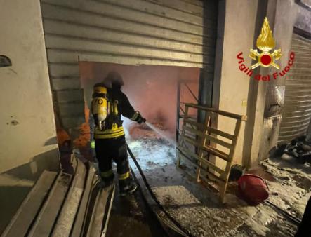 Incendio mercato ortofrutticolo a Bassano del Grappa