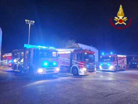 Incendio mercato ortofrutticolo a Bassano del Grappa
