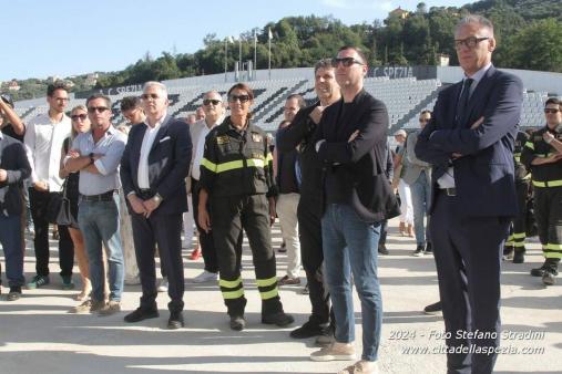 La Spezia, la tribuna dello stadio “A. Picco” intitolata ufficialmente alla squadra di Calcio del 42° Corpo dei Vigili del Fuoco, Campioni d’Italia del 1944.