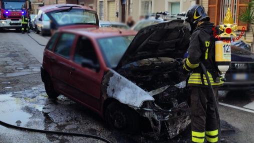 Incendio di un’autovettura a Porto San Giorgio