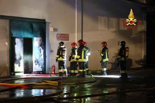 Incendio in un’azienda chimica a Monticello Conte Otto