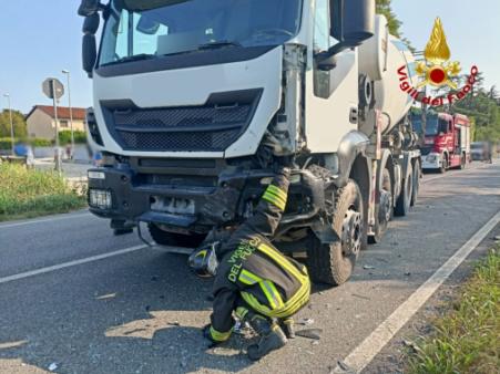 Incidente Stradale tra un mezzo pesante e un’autovettura a Fontanafredda