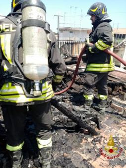 Incendio mansarda ad Aci Sant'Antonio