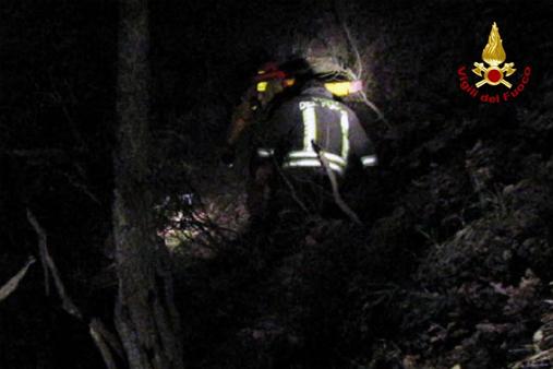 Soccorso a persone minacciate da incendio boschivo in località Casoli