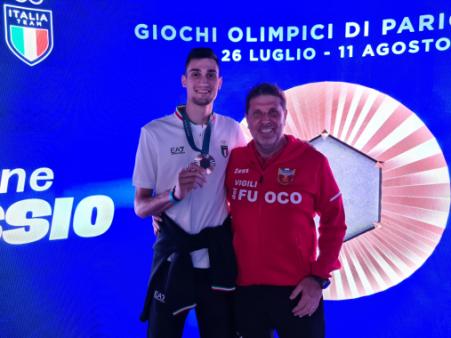 Parigi, le Fiamme Rosse brillano ai Giochi Olimpici: fantastico bronzo per Simone Alessio, brave Giorgia Pelacchi e Lucrezia Magistris