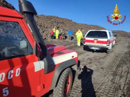 Intervento sull'Etna a Piano Provenzana per soccorrere due escursionisti