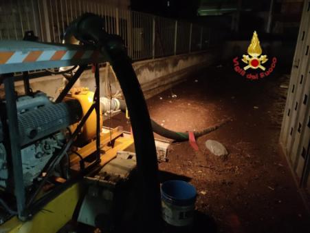 Frana San Felice a Cancello (CE), madre e figlio dispersi: proseguono le ricerche dei Vigili del fuoco