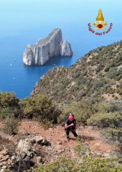Turista disperso in un camino minerario