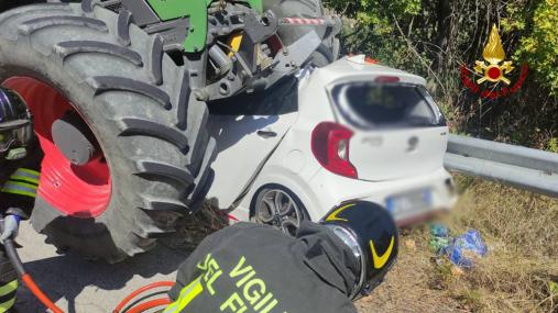 Incidente stradale a Montefiore dell'Aso