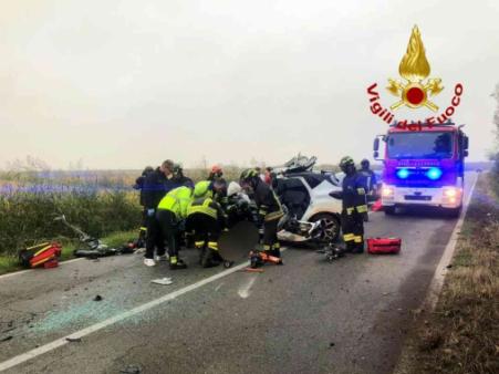 Scontro tra auto e furgone a San Germano Vercellese