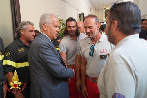 Il Ministro dell’Interno Matteo Piantedosi in visita presso il Comando Provinciale dei Vigili del Fuoco di Palermo