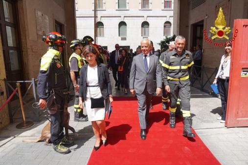 Il Ministro dell’Interno Matteo Piantedosi in visita presso il Comando Provinciale dei Vigili del Fuoco di Palermo