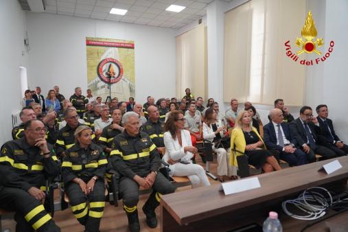 Il Ministro dell’Interno Matteo Piantedosi in visita presso il Comando Provinciale dei Vigili del Fuoco di Palermo