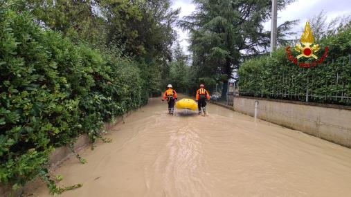 Maltempo nelle Marche: oltre 700 interventi dei Vigili del fuoco in due giorni