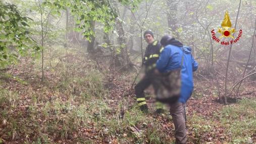 Soccorsi cercatori di funghi dispersi nei boschi a causa della nebbia