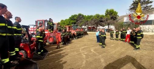 Corsi di formazione regionale per “Operatori MMT” e per “Patenti di guida IV categoria” – Visita ai corsisti del Direttore Regionale della Sicilia Agatino CARROLO.
