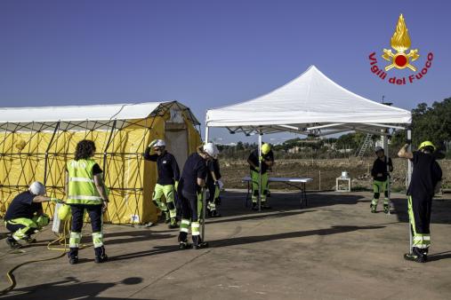 L'ARES 118 nell'area addestrativa di Villa Troili per la formazione sulla decontaminazione