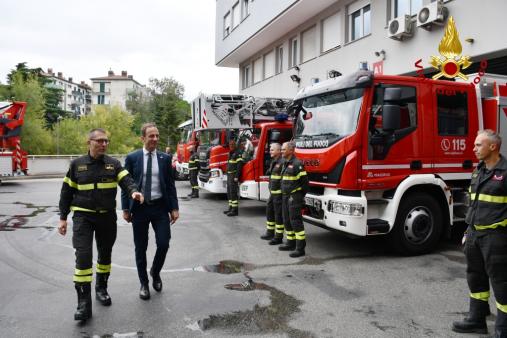 Il Presidente della Regione Autonoma Friuli Venezia Giulia Massimiliano Fedriga in visita al Comando Vigili del fuoco di Trieste