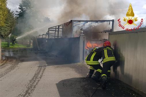 Vigili del fuoco in azione a Marlia