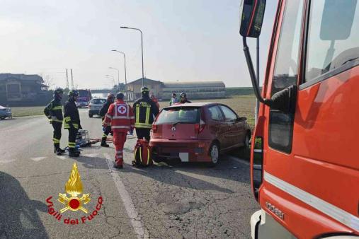 Incidente stradale in Corso 2 giugno a Santhià