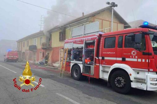Incendio all'interno di un appartamento