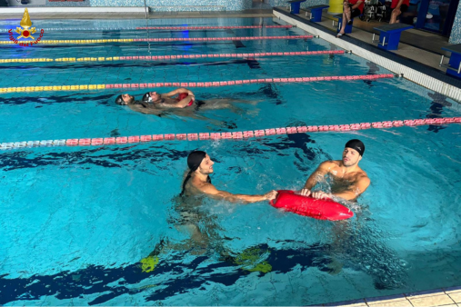 Corso di Salvamento a Nuoto svolto presso il Comando VVF di Foggia