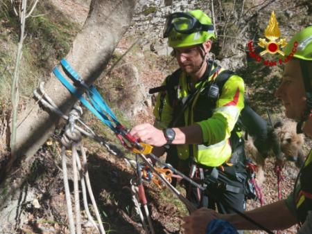 Soccorso cane a Sutrio