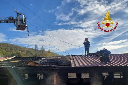 Incendio azienda allevamento volatili