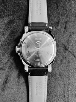 Nazareno Rossetti presenta l'edizione limitata dell'orologio "Avia Pervia"