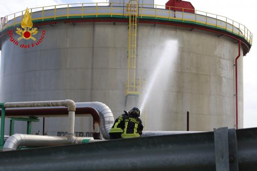 Ragusa, esercitazione presso il Centro Olio EniMed